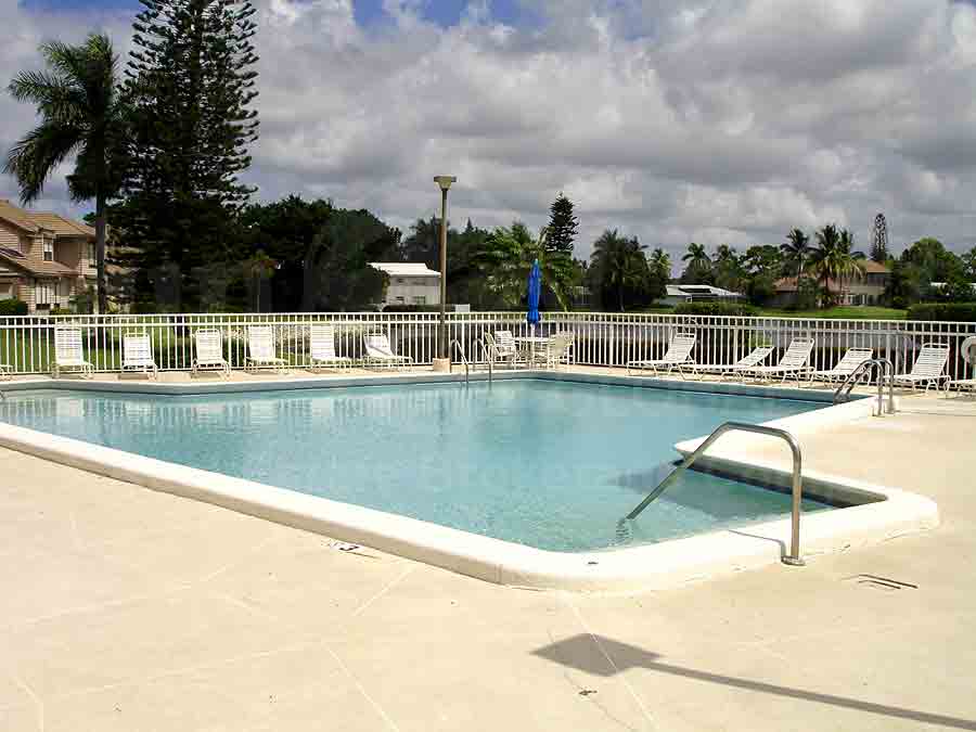 Venetian Bayview Community Pool and Sun Deck Furnishings